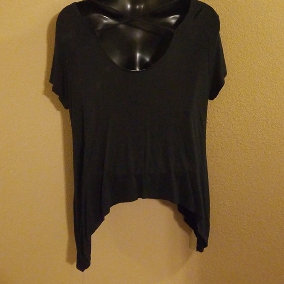 Black shirt - Picture 2 of 3